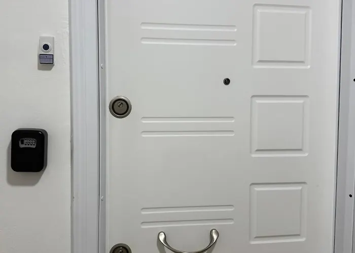 Central Apartment Tirana * 地拉那