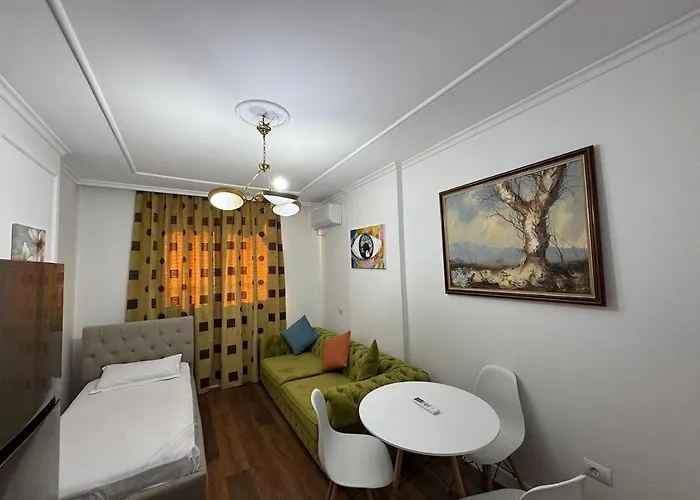 Central Apartment Tirana * 地拉那